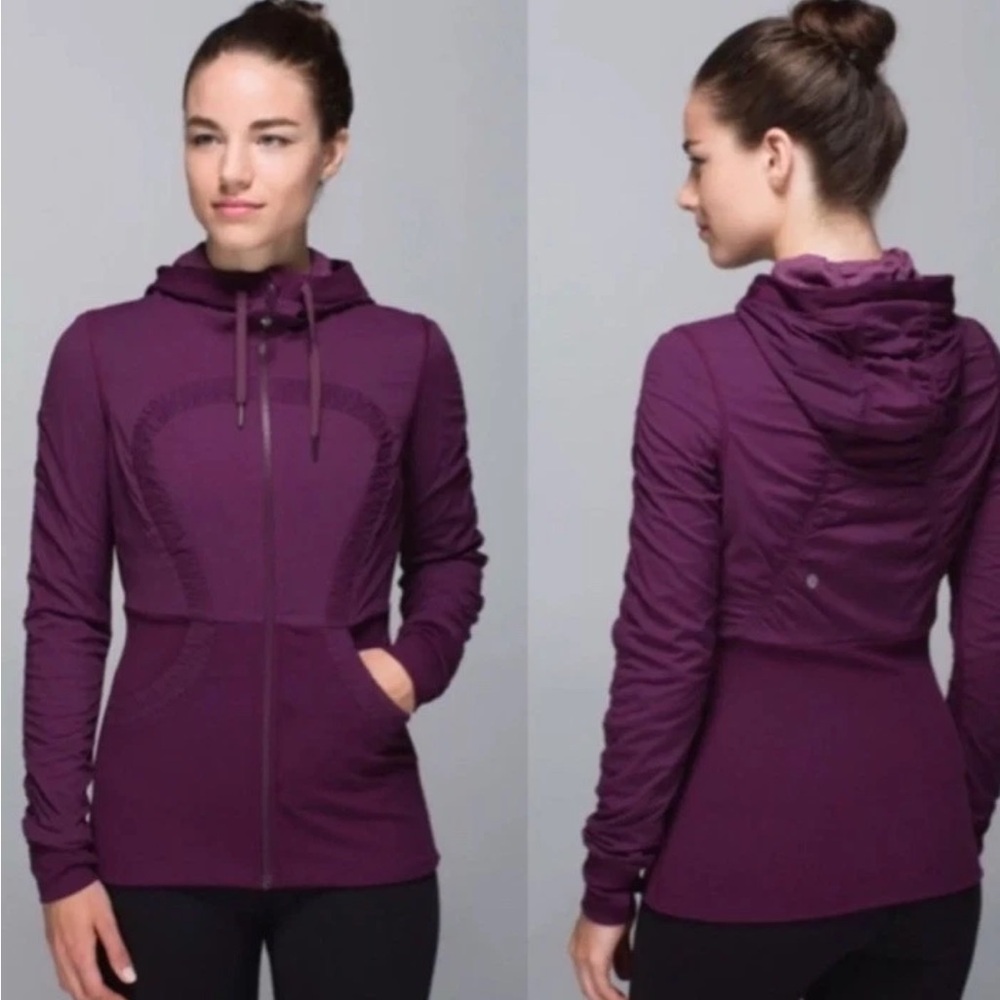 Lululemon dance studio jacket, reversible excellent condition, size 6 plum color